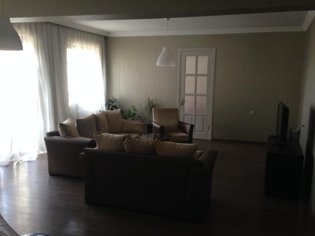 Cheap And Chic Apartment Batumi Ngoại thất bức ảnh
