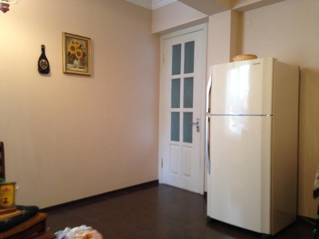 Cheap And Chic Apartment Batumi Ngoại thất bức ảnh
