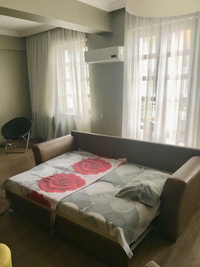 Cheap And Chic Apartment Batumi Ngoại thất bức ảnh